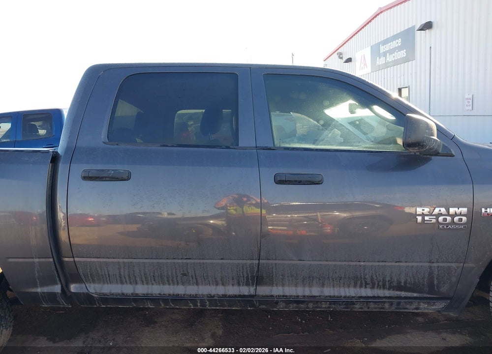 2019 RAM 1500 CLASSIC VIN: 3C6RR7KT8KG723484
