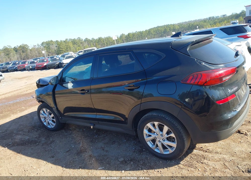 2021 HYUNDAI TUCSON SE VIN: KM8J23A43MU300580