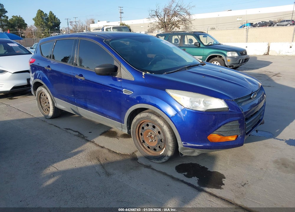 2014 FORD ESCAPE S VIN: 1FMCU0F77EUA35054