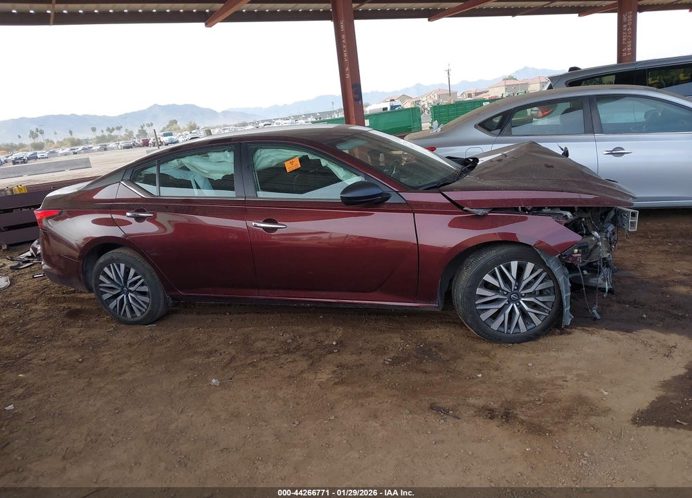 2024 NISSAN ALTIMA SV FWD VIN: 1N4BL4DV7RN372552