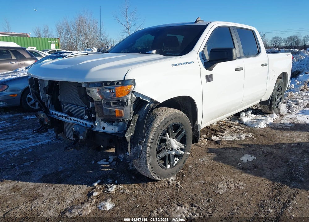 2022 CHEVROLET SILVERADO 1500 4WD  SHORT BED CUSTOM VIN: 1GCPDBEK0NZ646084