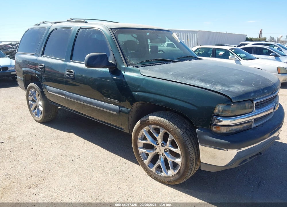 2001 CHEVROLET TAHOE LS VIN: 1GNEC13T91R226552