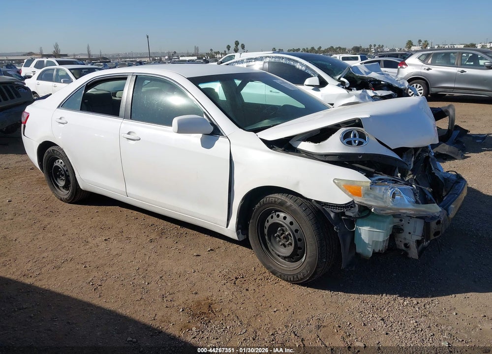 2011 TOYOTA CAMRY LE VIN: 4T1BF3EK8BU643917