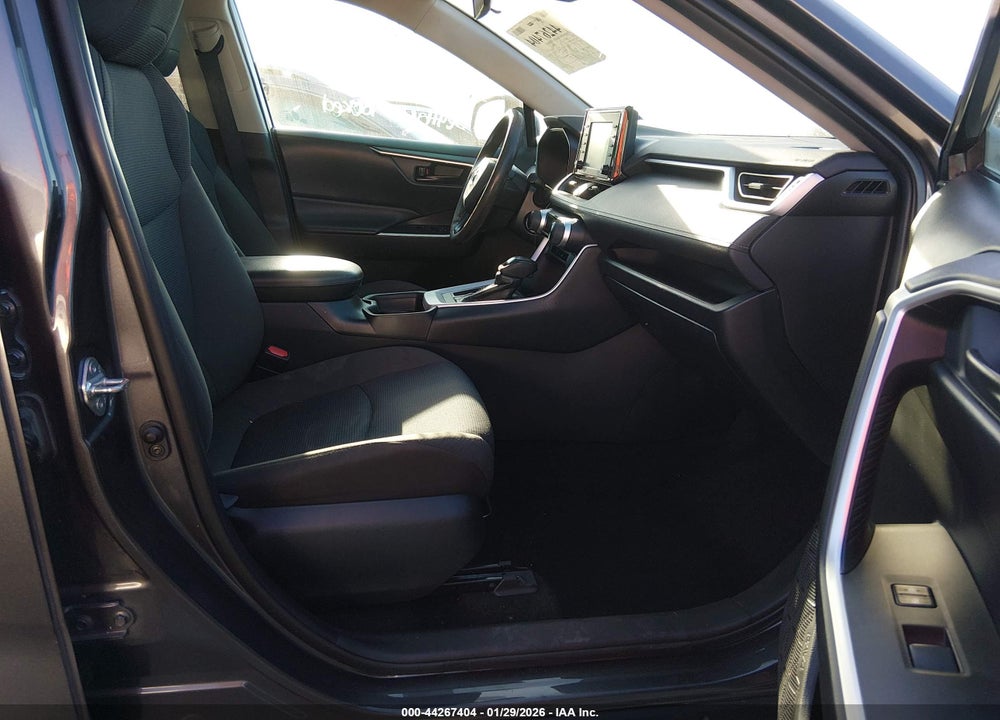2021 TOYOTA RAV4 LE VIN: 2T3H1RFV3MC162358