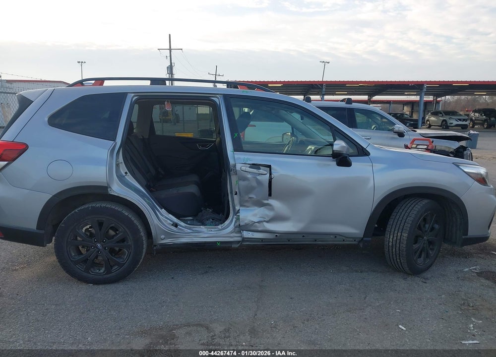 2019 SUBARU FORESTER SPORT VIN: JF2SKAKC0KH577942