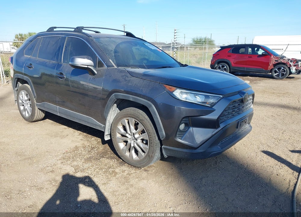 2019 TOYOTA RAV4 XLE PREMIUM VIN: JTMC1RFV0KD029575