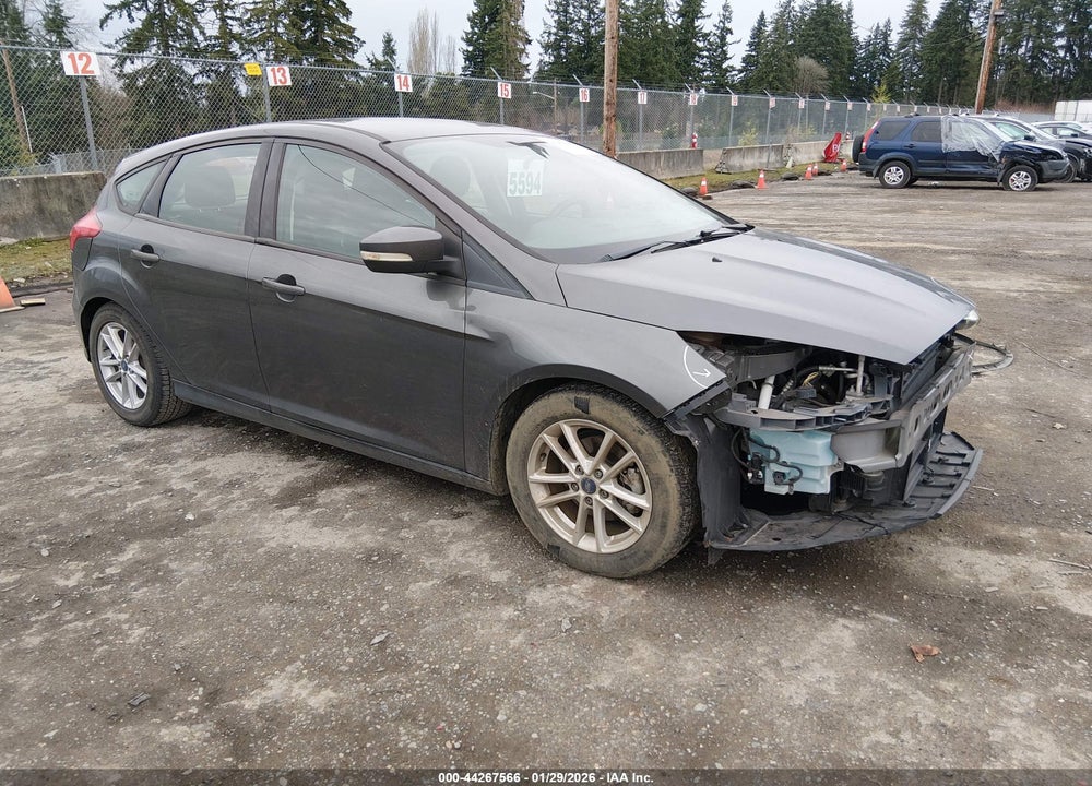 2016 FORD FOCUS SE VIN: 1FADP3K28GL315303