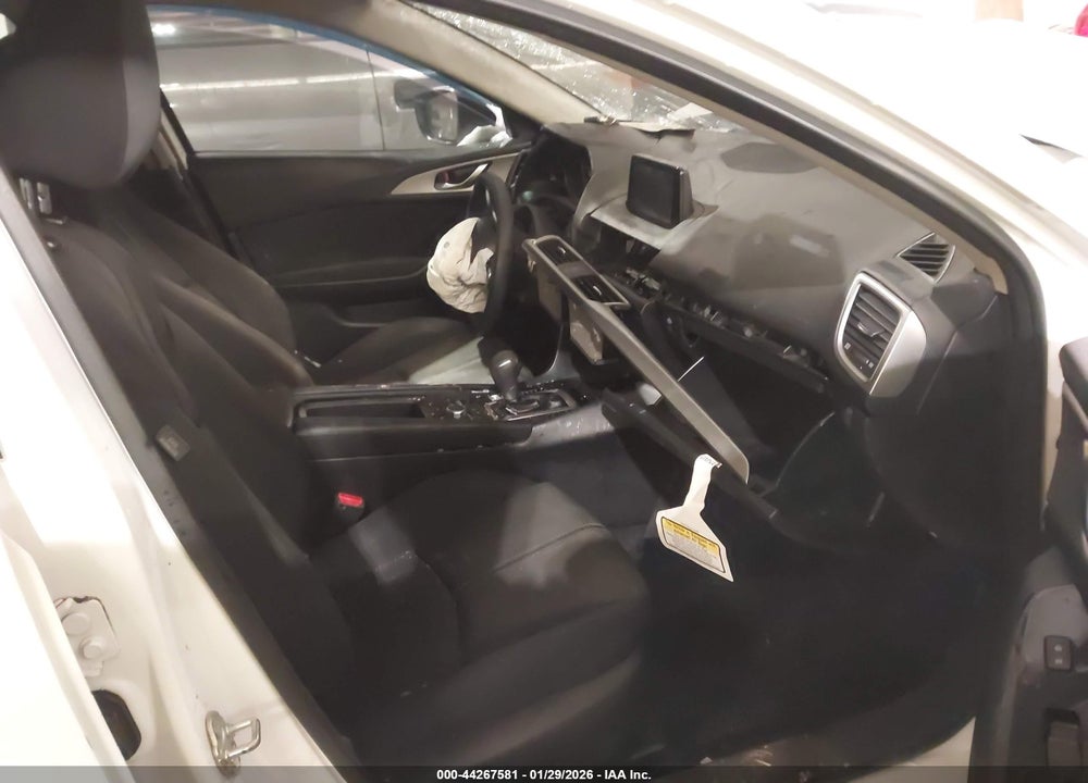 2018 MAZDA 3 SPORT VIN: 3MZBN1U78JM230873