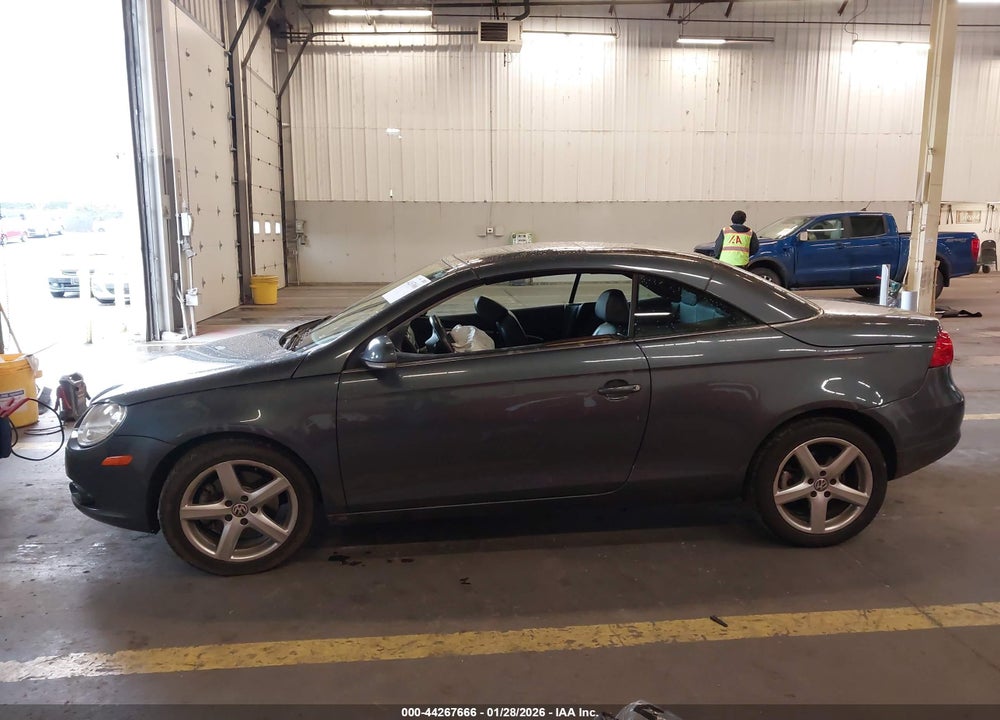 2007 VOLKSWAGEN EOS 2.0T VIN: WVWDA71FX7V032008