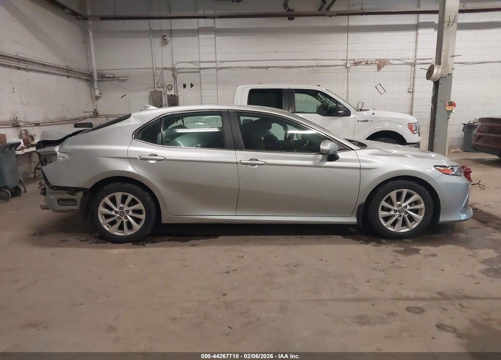 2021 TOYOTA CAMRY LE AWD VIN: 4T1C11BK5MU023198