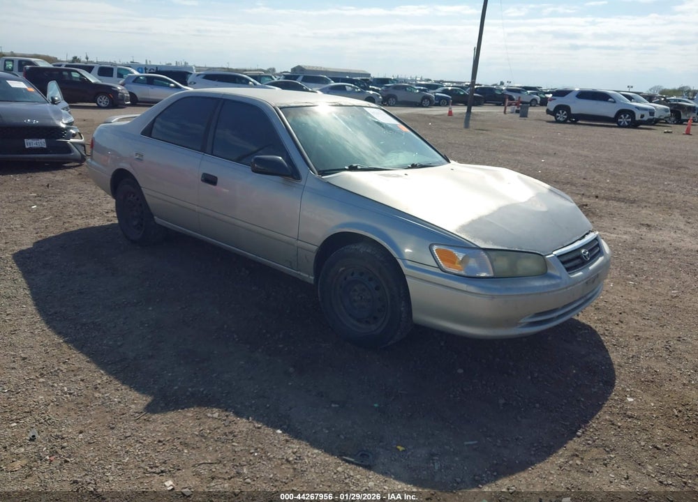 2001 TOYOTA CAMRY LE VIN: 4T1BG22K31U071407