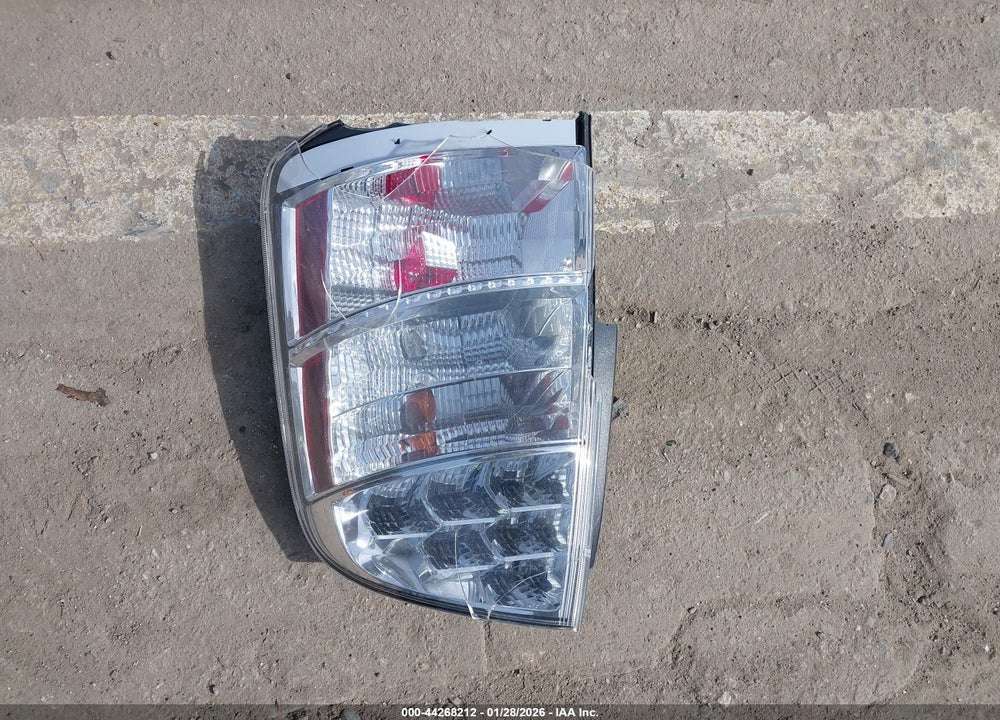 2007 TOYOTA PRIUS VIN: JTDKB20U277628192