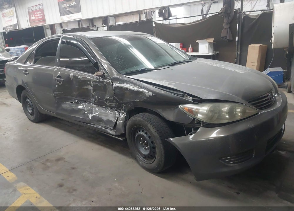 2005 TOYOTA CAMRY LE V6 VIN: 4T1BF32K45U601592