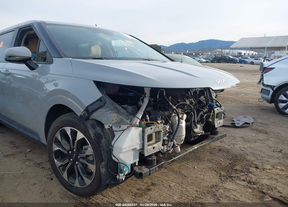 2024 KIA CARNIVAL MPV EX VIN: KNDNC5H36R6355659