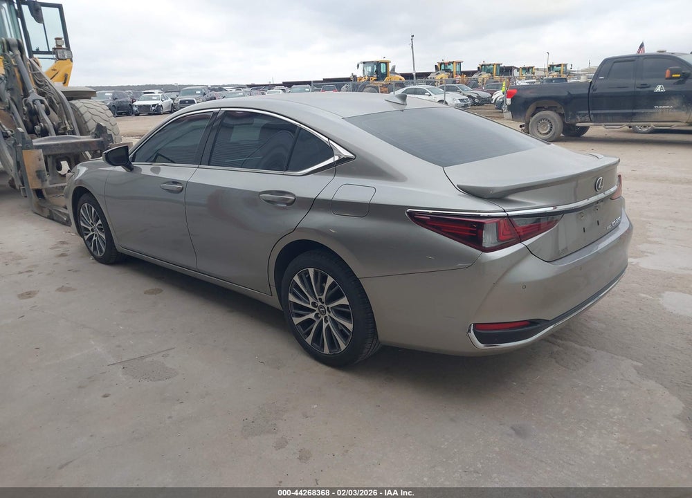 2021 LEXUS ES 250 VIN: 58AD11D15MU008010