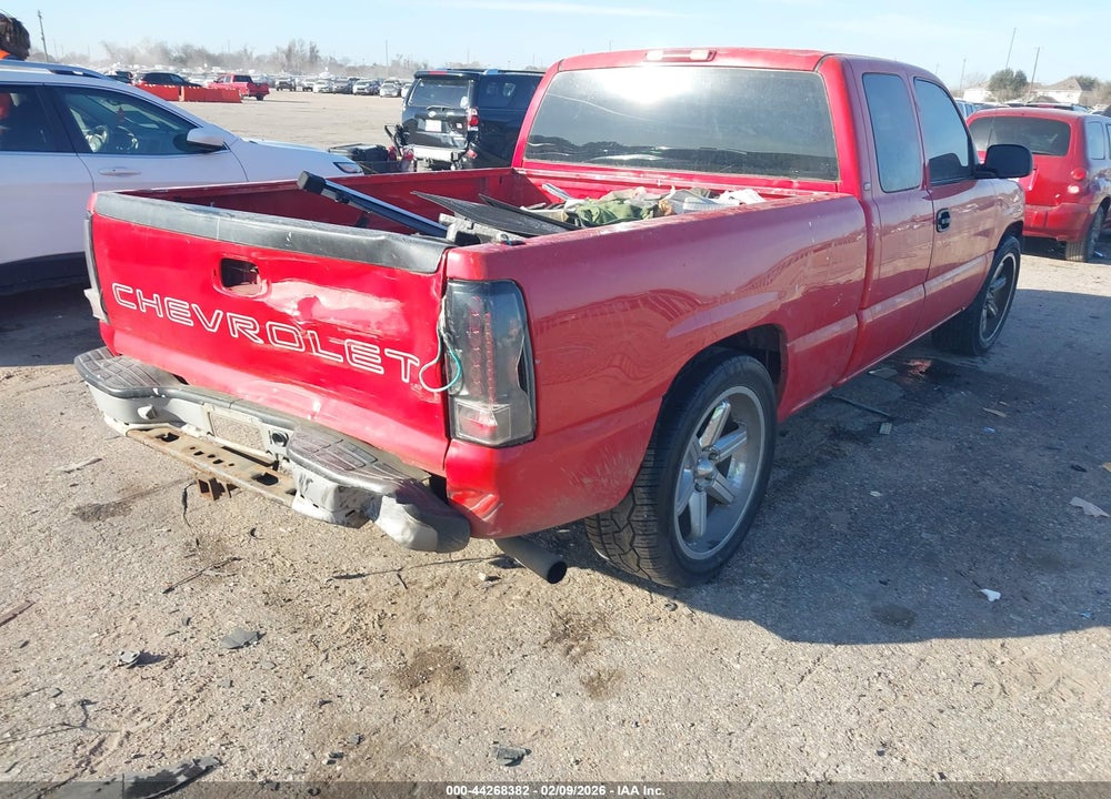 2000 CHEVROLET SILVERADO 1500 VIN: 1GCEC19W5YZ311991