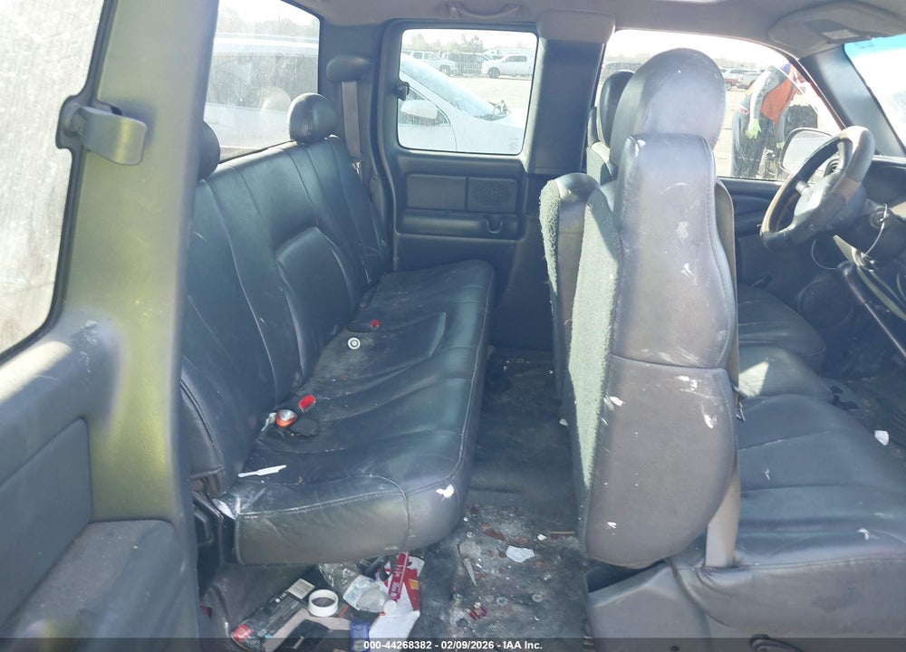 2000 CHEVROLET SILVERADO 1500 VIN: 1GCEC19W5YZ311991