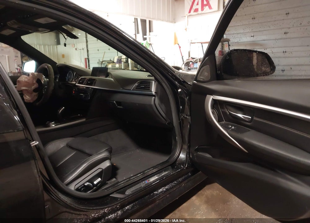 2018 BMW 340I XDRIVE VIN: WBA8B7C55JA576950