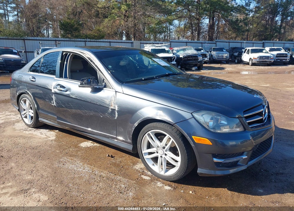 2014 MERCEDES-BENZ C 250 SPORT VIN: WDDGF4HB4EG226850