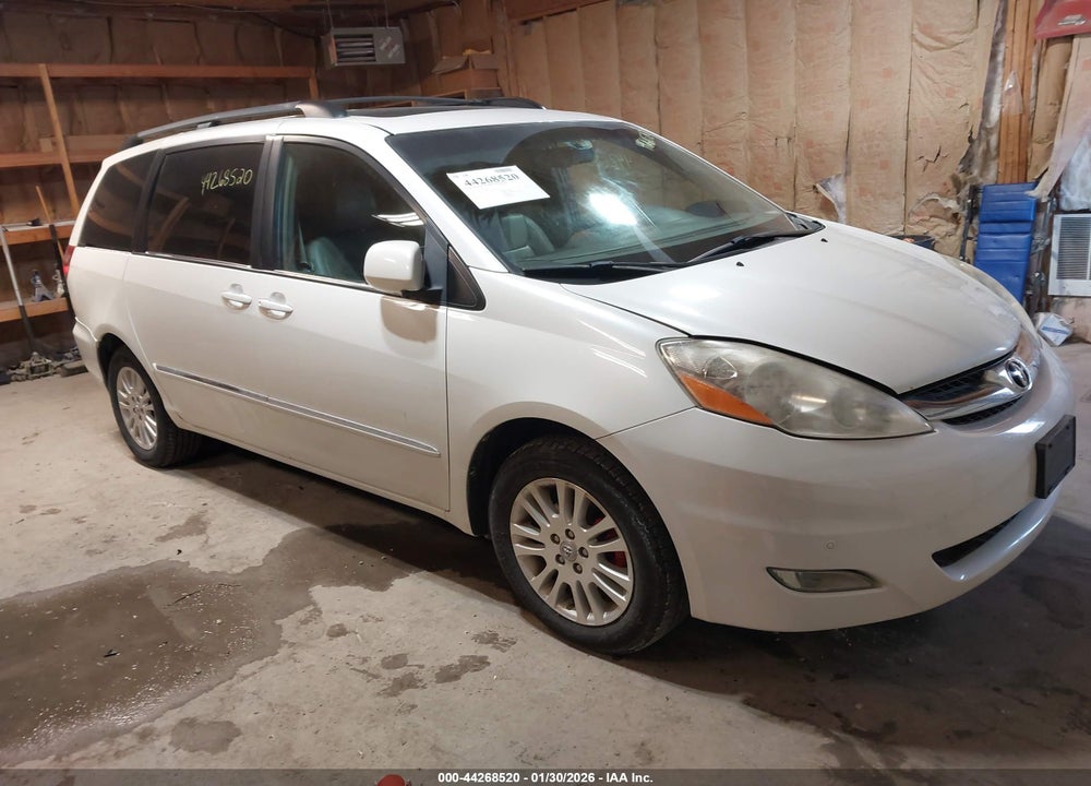 2010 TOYOTA SIENNA LIMITED VIN: 5TDYK4CC2AS310904