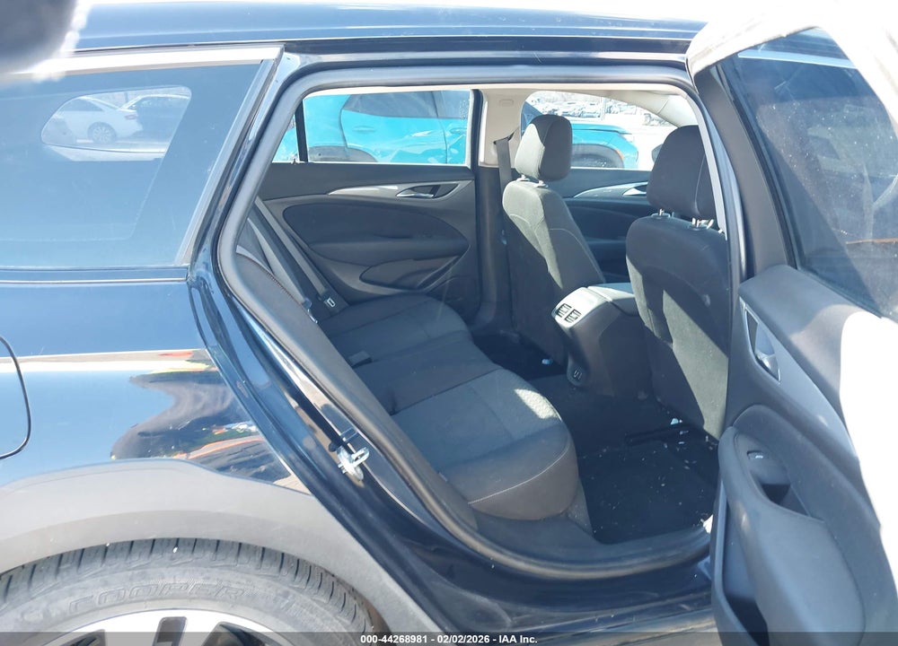 2018 BUICK REGAL TOURX PREFERRED VIN: W04GU8SX0J1120429