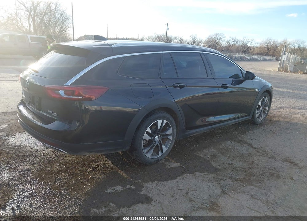 2018 BUICK REGAL TOURX PREFERRED VIN: W04GU8SX0J1120429