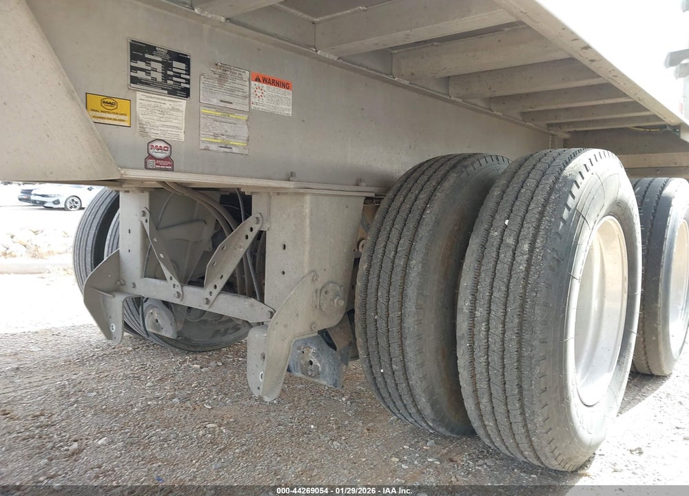 2023 MAC TRAILER MFG END DUMP TRAILER VIN: 5MADN3925PH072745