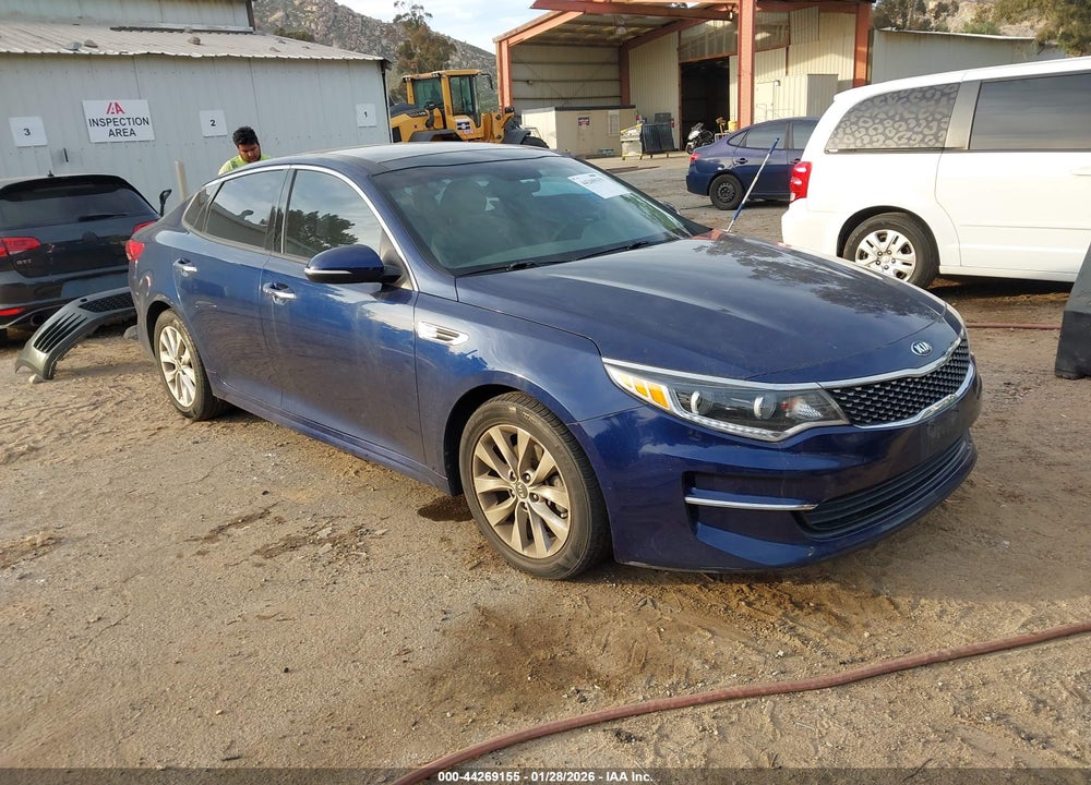 2016 KIA OPTIMA EX VIN: 5XXGU4L3XGG005716