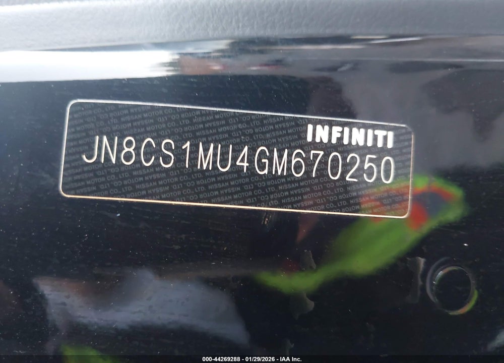 2016 INFINITI QX70 VIN: JN8CS1MU4GM670250