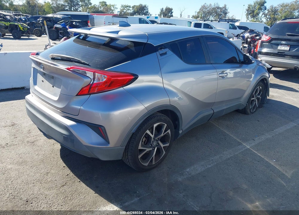 2020 TOYOTA C-HR XLE VIN: JTNKHMBX0L1075195