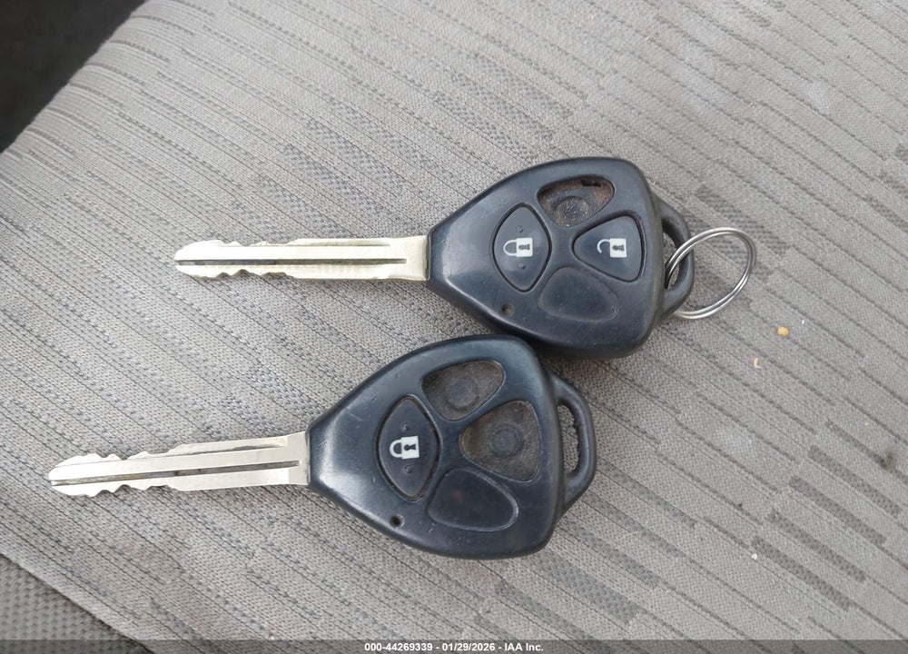 2009 TOYOTA RAV4 VIN: JTMBF33V79D006755