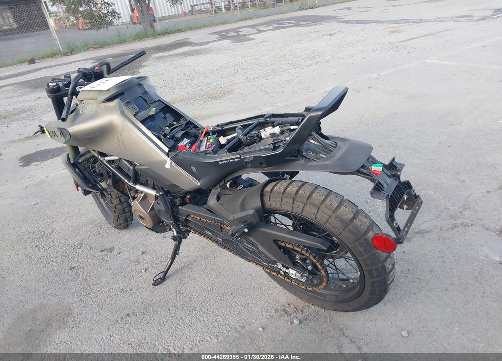 2024 HUSQVARNA VITPILEN 401/SVARTPILEN 401 VIN: MD2JUJ403RN208618