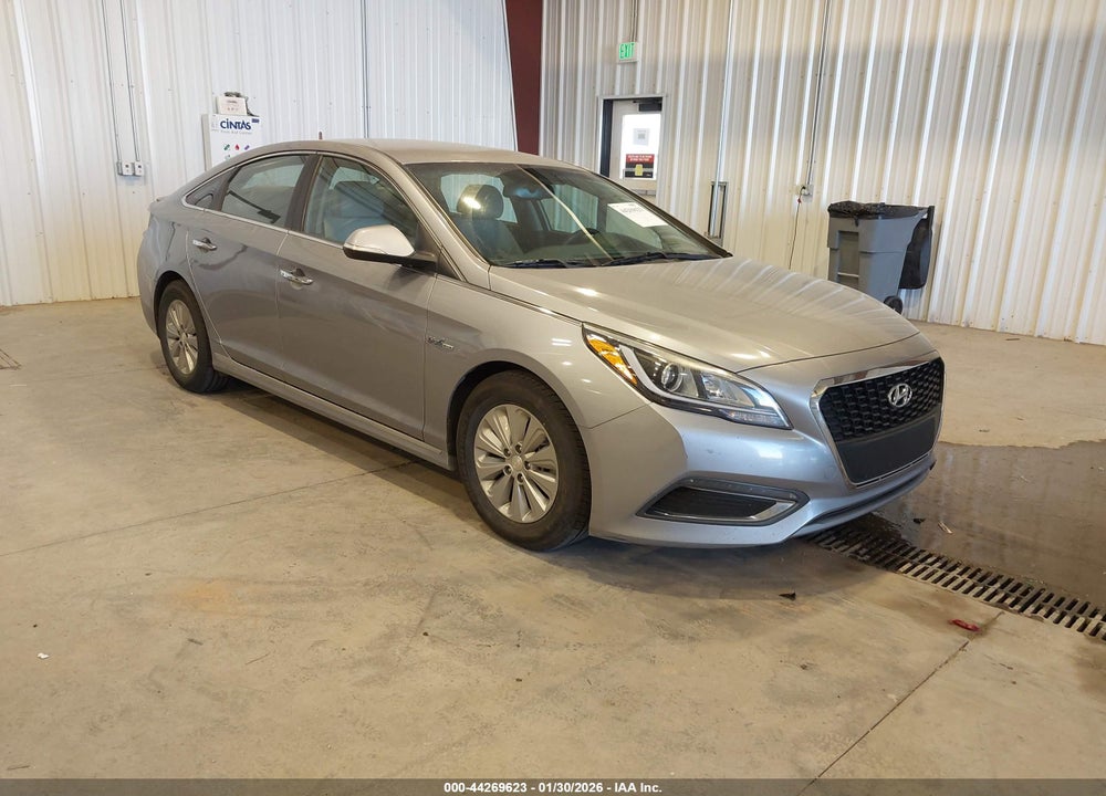 2016 HYUNDAI SONATA HYBRID SE VIN: KMHE24L16GA014268
