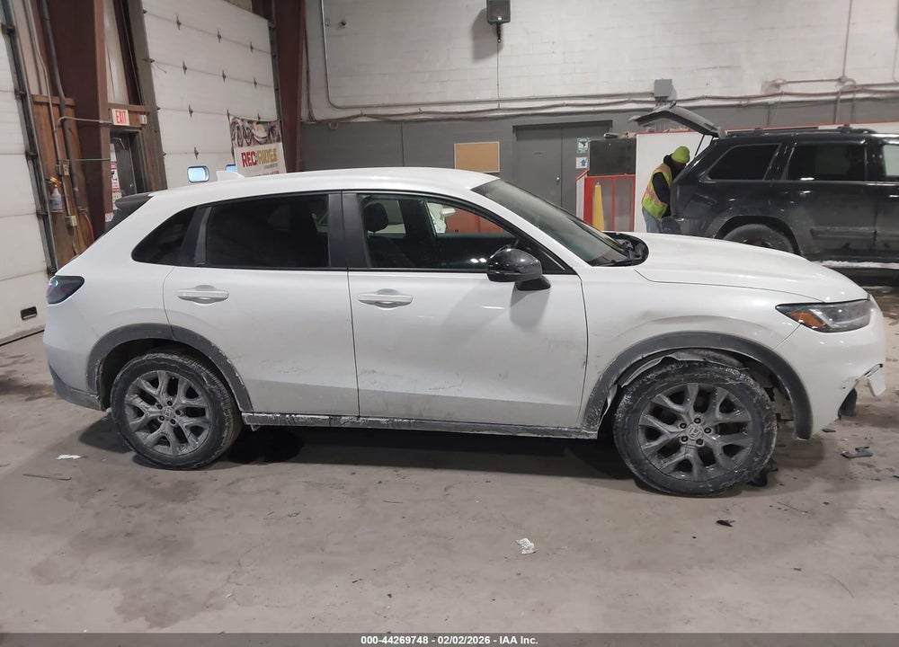 2025 HONDA HR-V AWD SPORT VIN: 3CZRZ2H5XSM705682