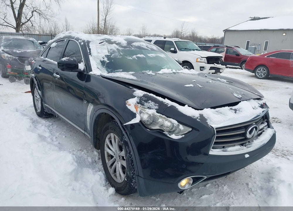 2014 INFINITI QX70 VIN: JN8CS1MU8EM450946