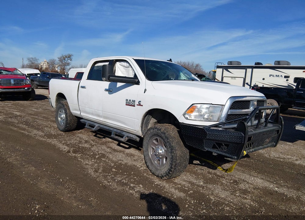 2018 RAM 2500 SLT  4X4 6'4 BOX VIN: 3C6UR5DL8JG275645