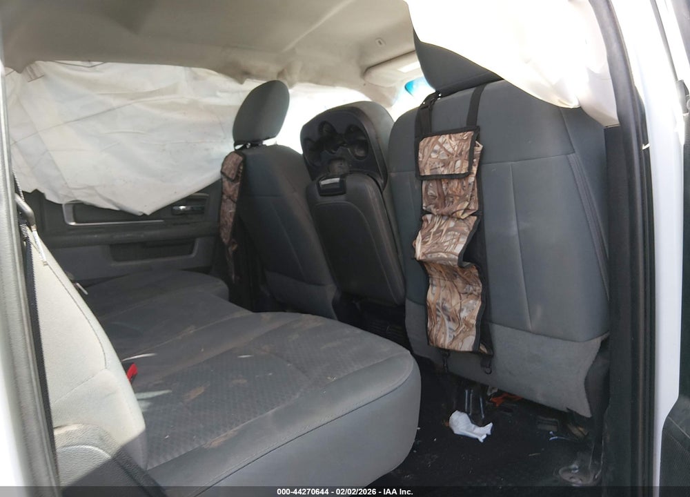 2018 RAM 2500 SLT  4X4 6'4 BOX VIN: 3C6UR5DL8JG275645
