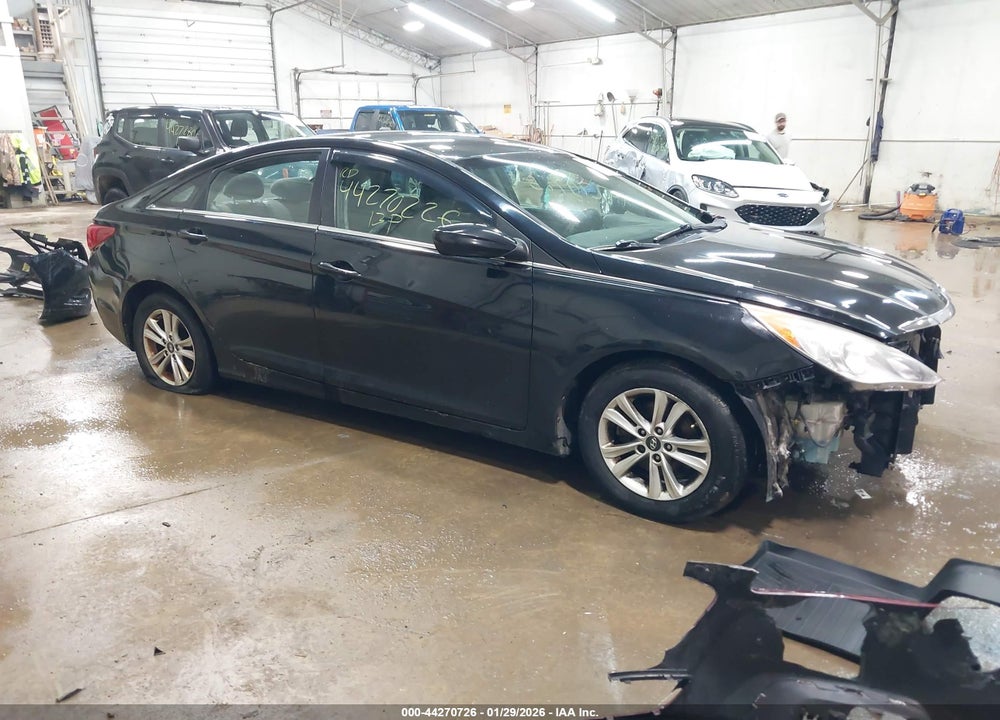 2013 HYUNDAI SONATA GLS VIN: 5NPEB4AC2DH763842