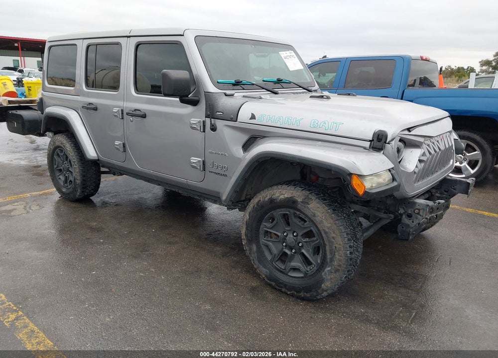 2018 JEEP WRANGLER UNLIMITED SAHARA 4X4 VIN: 1C4HJXEG1JW244995