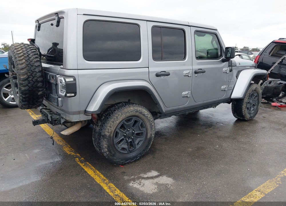 2018 JEEP WRANGLER UNLIMITED SAHARA 4X4 VIN: 1C4HJXEG1JW244995