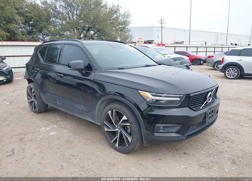 2020 VOLVO XC40 T5 R-DESIGN VIN: YV4162UMXL2187569