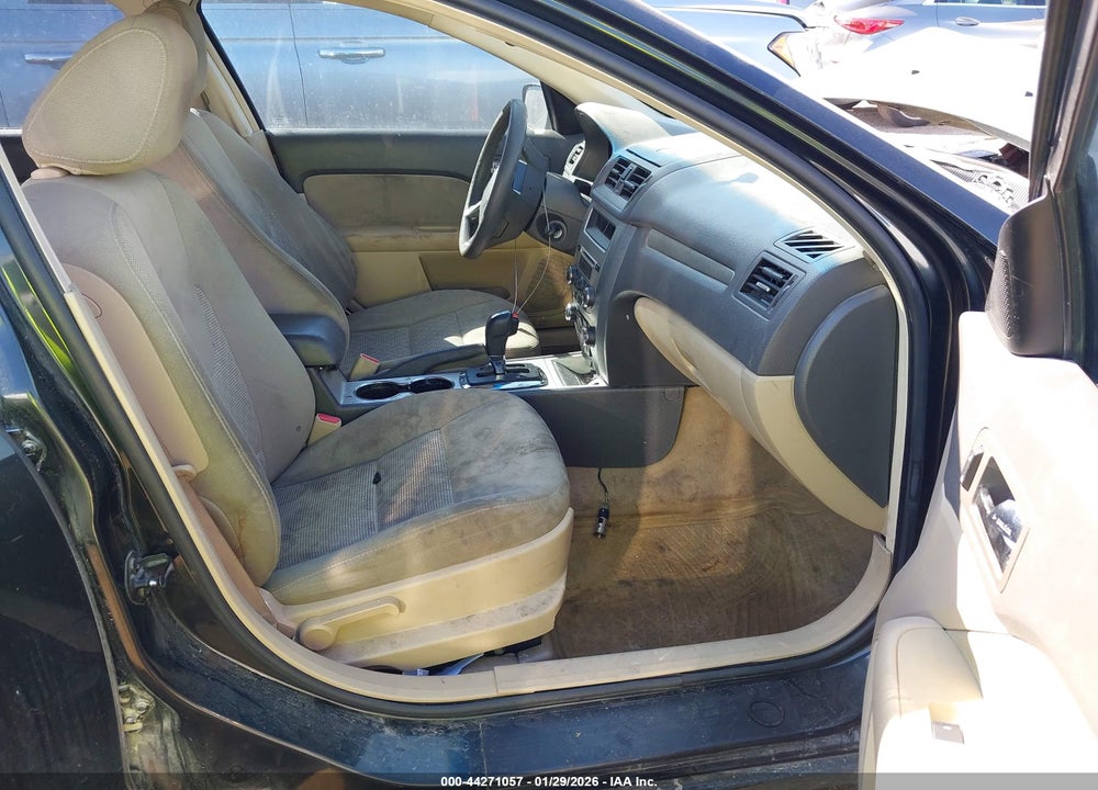 2010 FORD FUSION SE VIN: 3FAHP0HA7AR373250