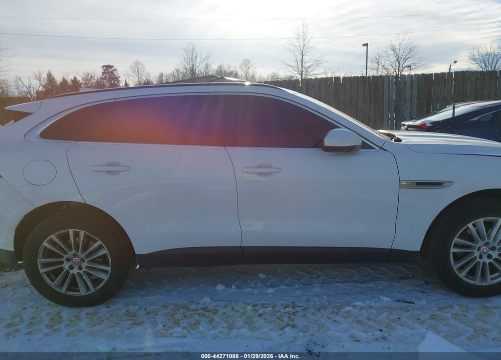 2018 JAGUAR F-PACE 25T PRESTIGE VIN: SADCK2FXXJA321468