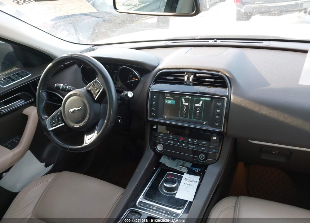 2018 JAGUAR F-PACE 25T PRESTIGE VIN: SADCK2FXXJA321468
