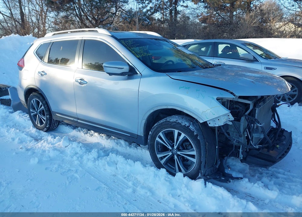 2017 NISSAN ROGUE SL VIN: 5N1AT2MV1HC844860