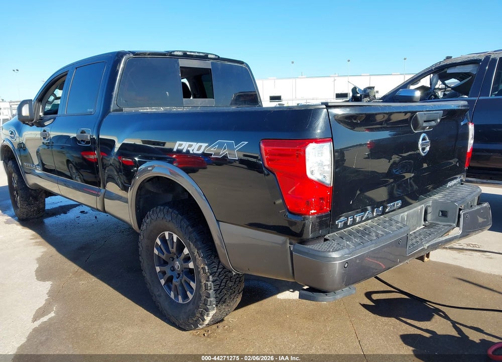 2017 NISSAN TITAN XD PRO-4X DIESEL VIN: 1N6BA1F45HN533768