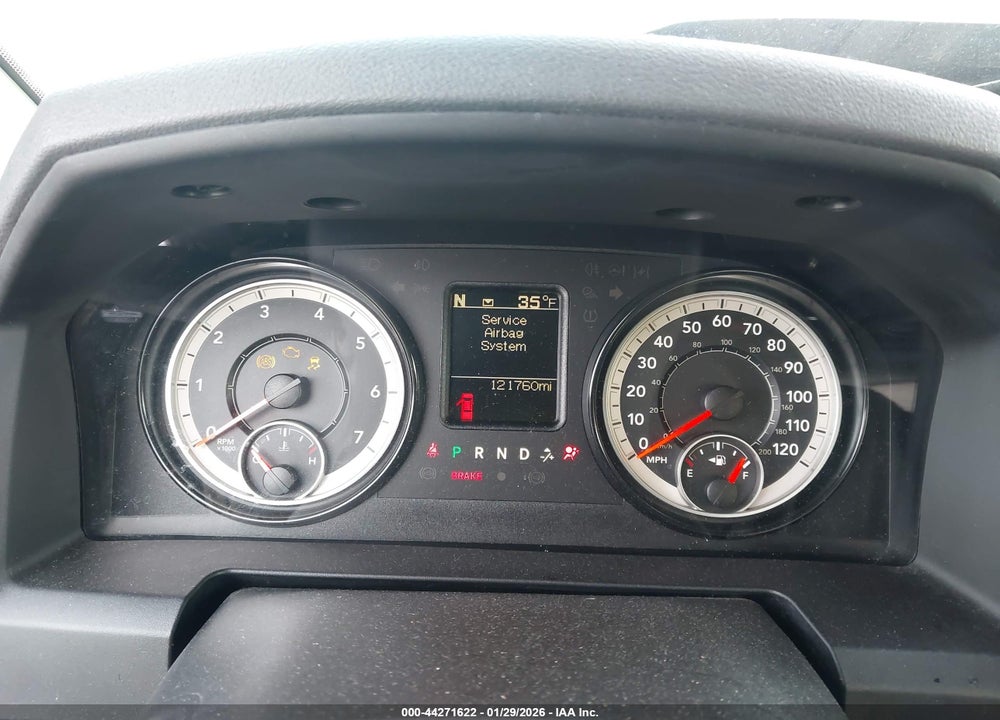 2017 RAM 1500 EXPRESS  4X2 5'7 BOX VIN: 1C6RR6KT4HS520426