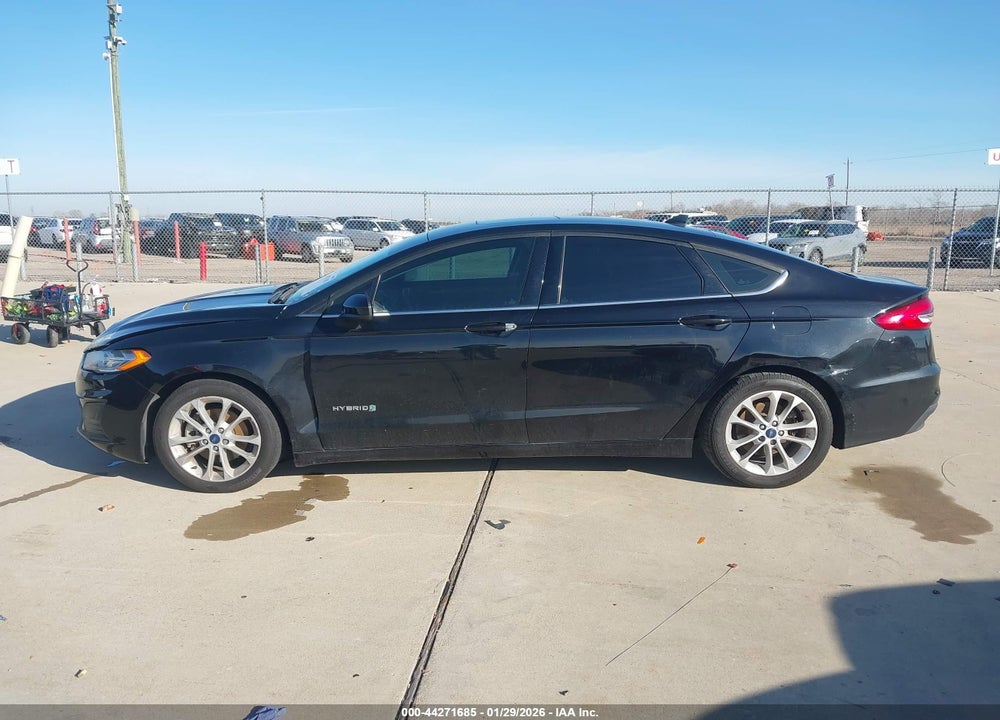 2019 FORD FUSION HYBRID SE VIN: 3FA6P0LU6KR182915