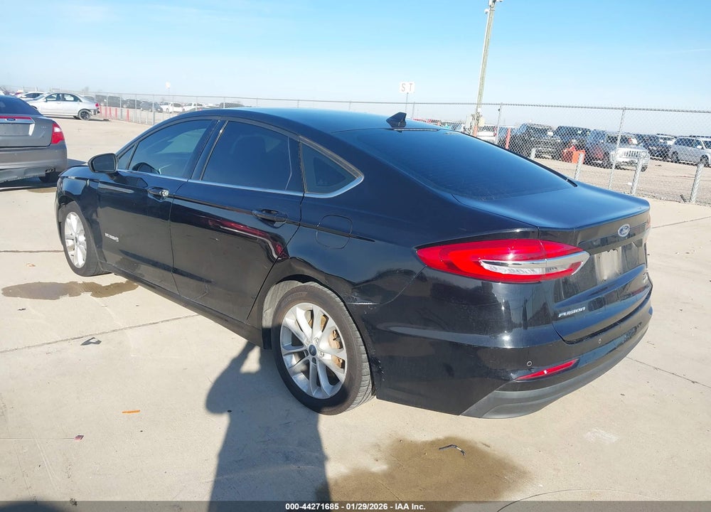 2019 FORD FUSION HYBRID SE VIN: 3FA6P0LU6KR182915
