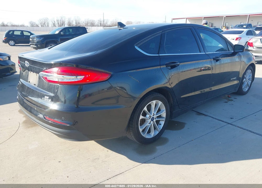 2019 FORD FUSION HYBRID SE VIN: 3FA6P0LU6KR182915